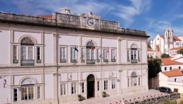 SILVES | NOVOS CONCURSOS PARA AS ÁREAS DE PEDREIRO E DESENHADOR