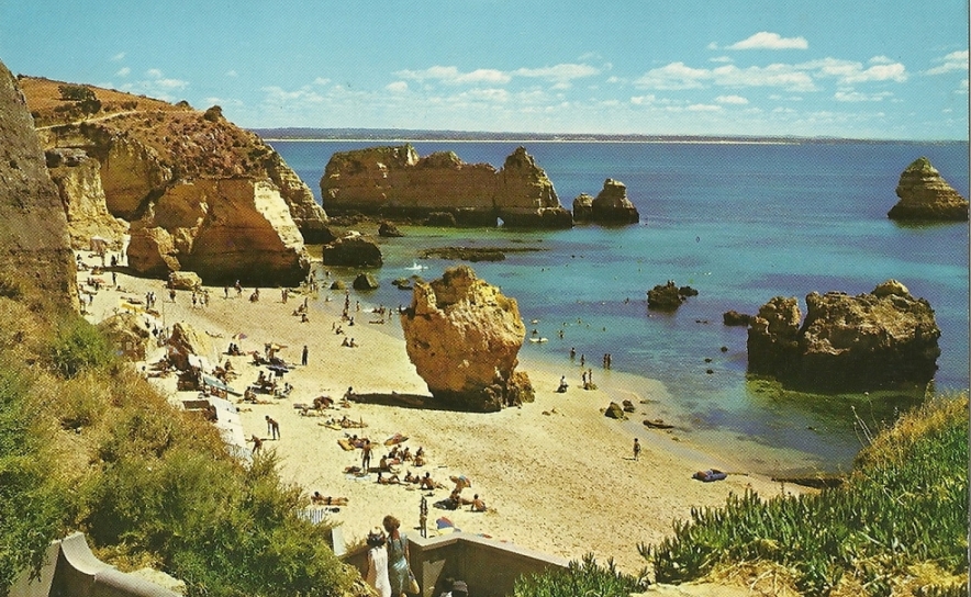 Praia de Dona Ana: avança queixa para a União Europeia