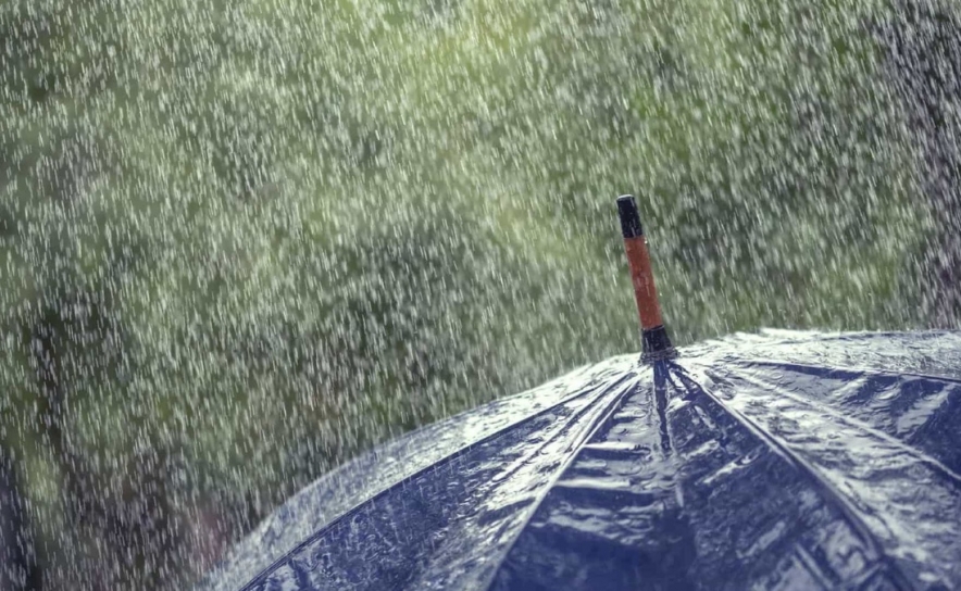 Dez distritos do continente sob aviso amarelo na terça-feira devido à chuva