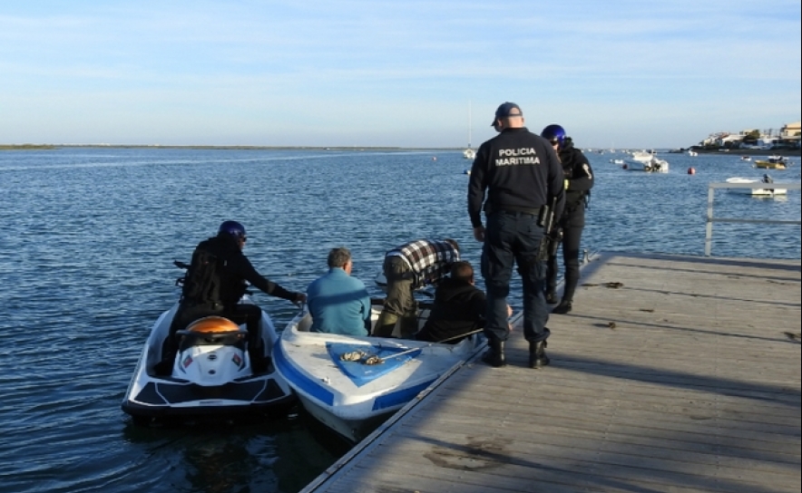 Polícia Marítima apreende embarcação na Ria Formosa