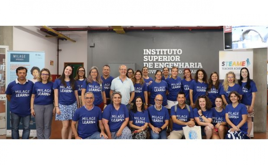 UAlg promove capacitação de atuais e futuros docentes na Academia de Professores STEAME