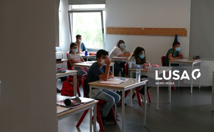 Covid-19: Aulas suspensas e tolerância de ponto em 30 de novembro e 07 de dezembro