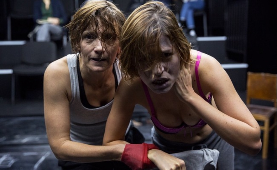 CINE-TEATRO LOULETANO APRESENTA PEÇA “AS CRIADAS” COM BEATRIZ BATARDA, LUÍSA CRUZ E SARA CARINHAS