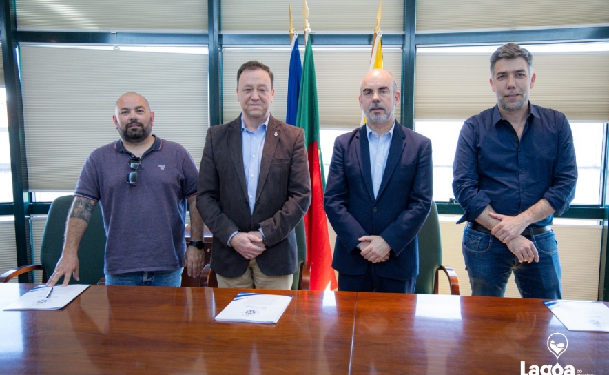 Santa Casa da Misericórdia de Lagoa assina contrato da empreitada para a implementação do serviço de Centro de Dia e Apoio Domiciliário, no antigo Hospital de Lagoa