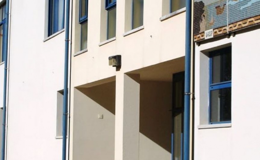 Bactéria «legionella» leva ao encerramento do pavilhão da Escola Engenheiro Duarte Pacheco em Loulé