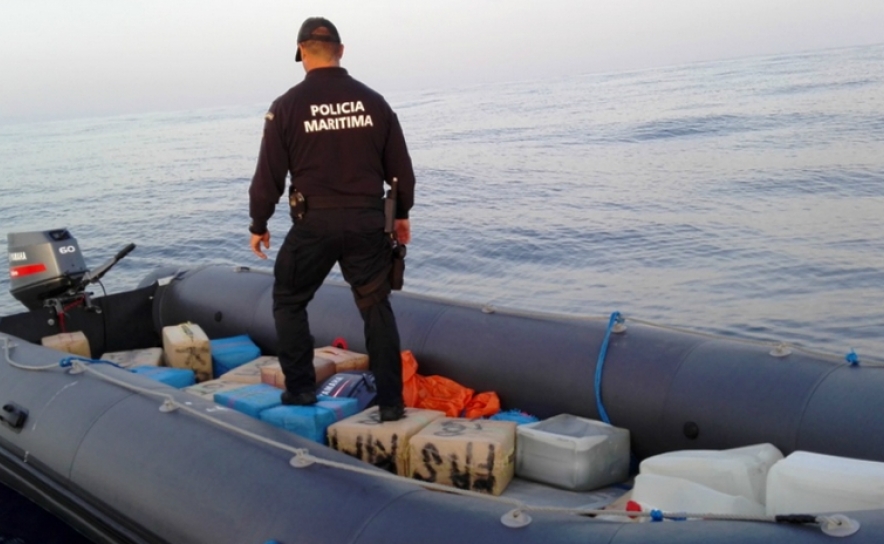 Polícia Marítima apreende 446 kg de haxixe ao largo da costa do Algarve
