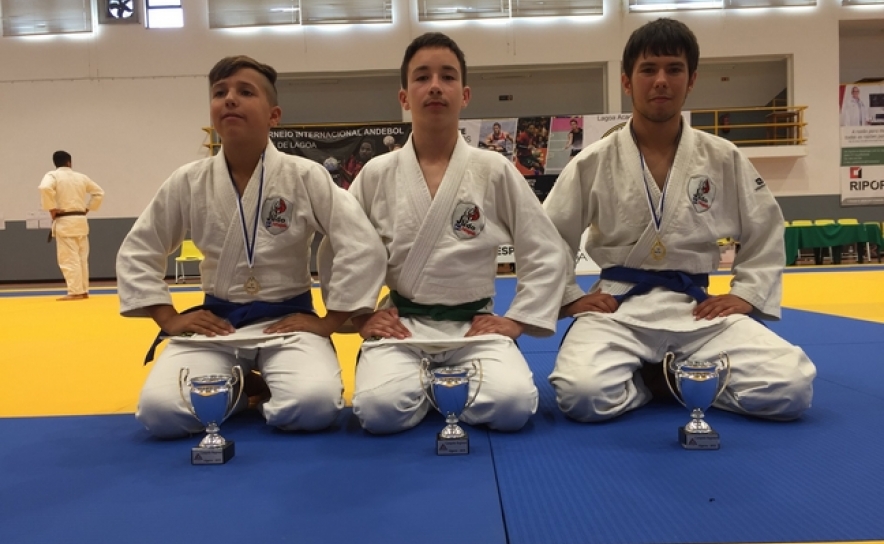 JUDOCAS DA ACD FERRAGUDO SAGRAM-SE CAMPEÕES DO ALGARVE