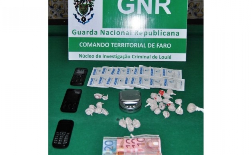 Homem de 62 anos detido em Quarteira por tráfico de droga 