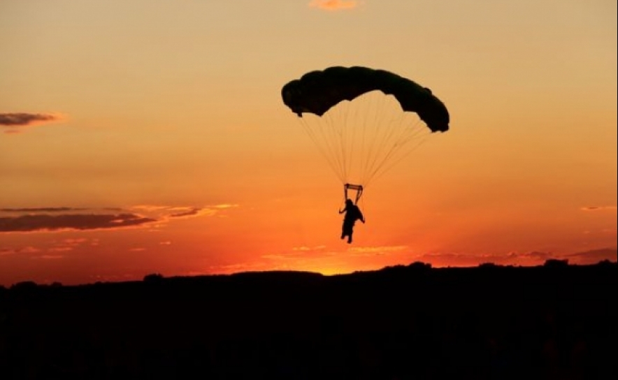 Praticante de parapente motorizado morre em queda no Alvor