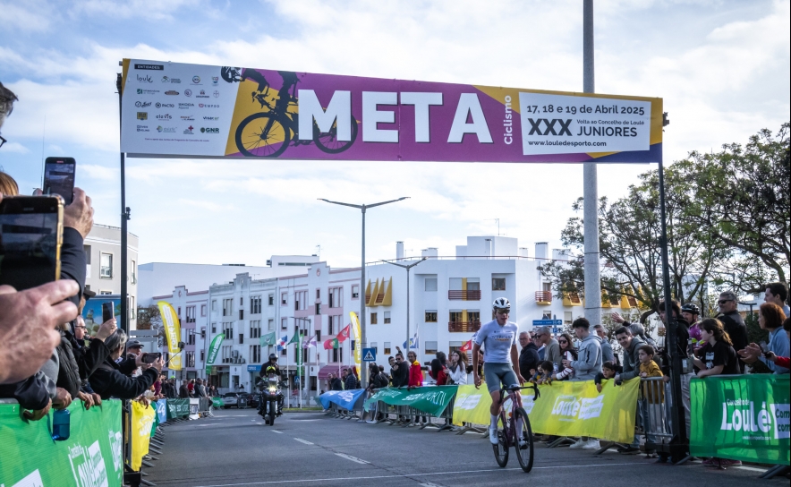 Pelotão do futuro pedala na XXXI Volta ao Concelho de Loulé 
