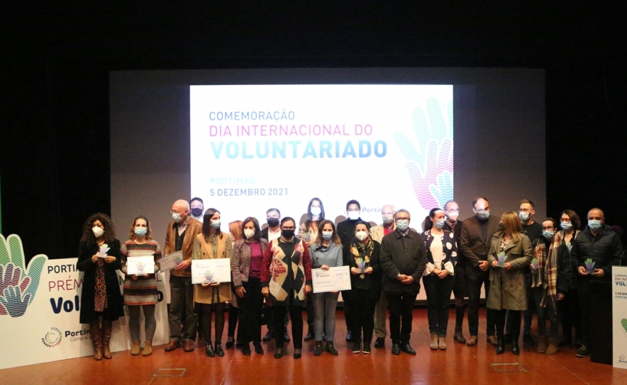Homenagem às associações e voluntários em nome individual pelo trabalho desenvolvido em prol da comunidade em tempo de COVID