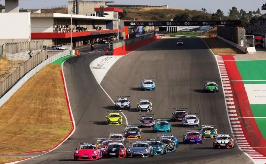Porsche Cup Brasil | Regresso ao Algarve com 57 carros em pista   
