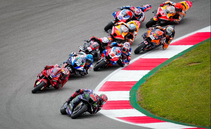 MotoGP/Portugal: Miguel Oliveira abandona corrida após choque de Marc Márquez