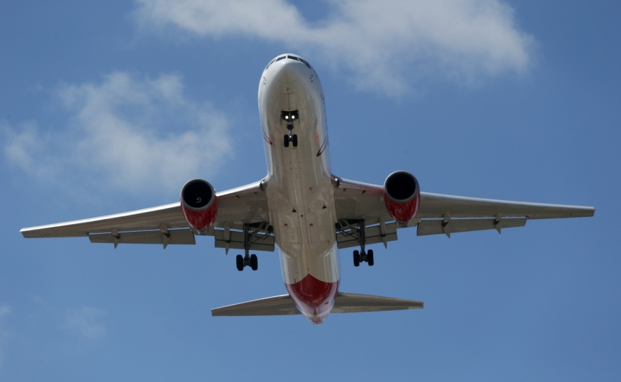 Aviação em Portugal emitiu 7,1% dos gases com efeito de estufa