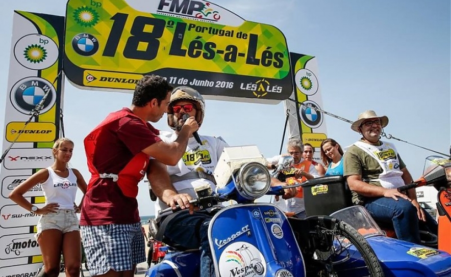 Paraplégico algarvio faz centenas de quilómetros de Vespa