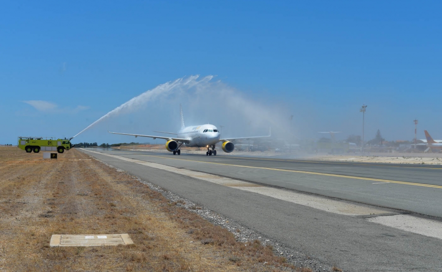 Vueling inaugura rota entre Faro e Barcelona