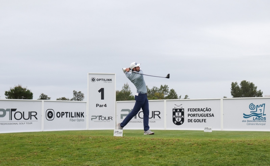 Optilink Tour Championship | TOMÁS MELO GOUVEIA LIDERA EM PALMARES