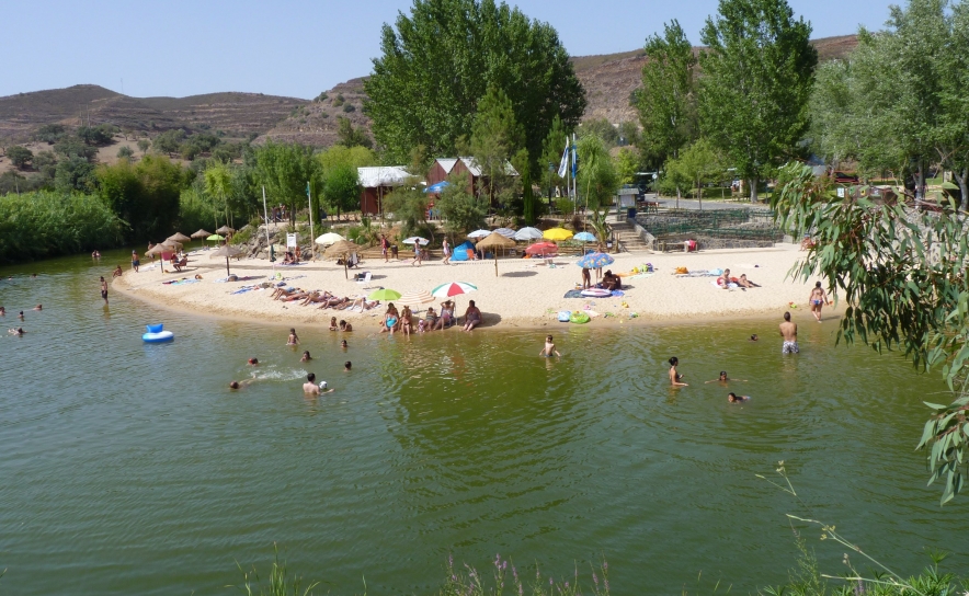 Vigilância da qualidade da água na praia fluvial do Pego Fundo