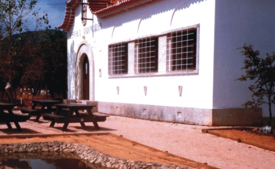 Câmara de Loulé formaliza cedência de 28 escolas primárias desativadas a associações