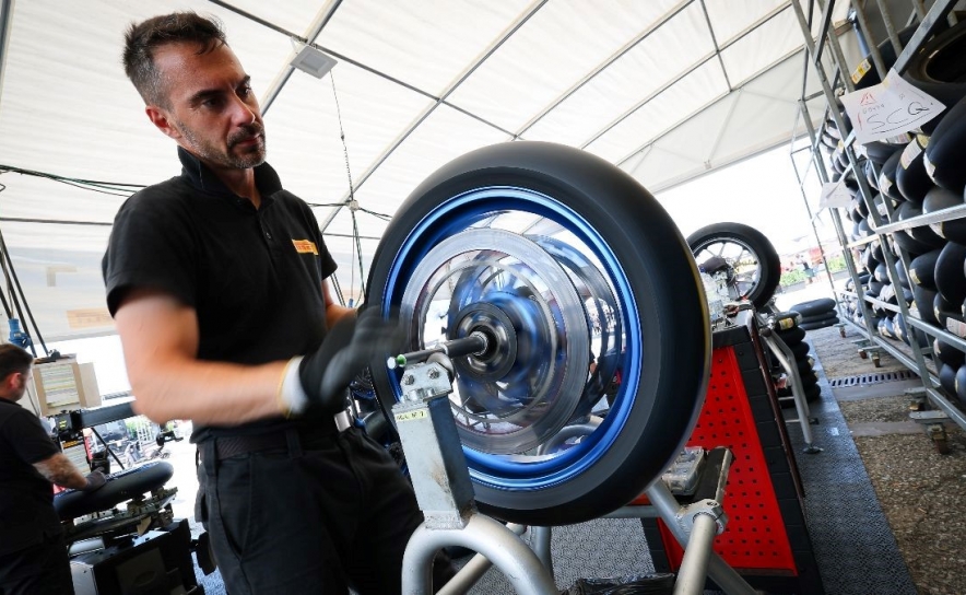 Mundial Superbike | Pirelli com novo pneu dianteiro em Portimão 