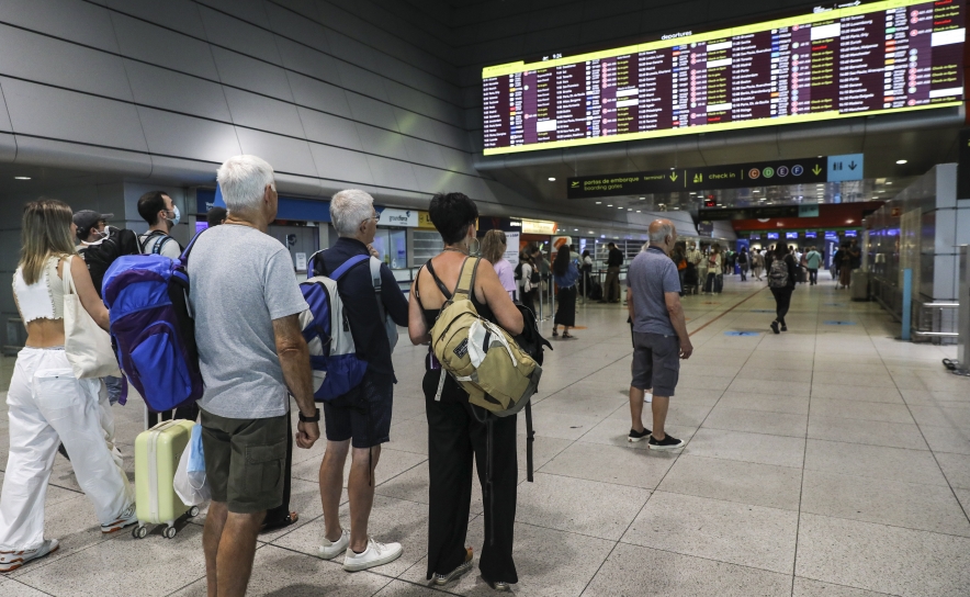 ANAC aprova subida de taxas nos aeroportos de 0,65% em Lisboa e 2,40% em Porto e Faro