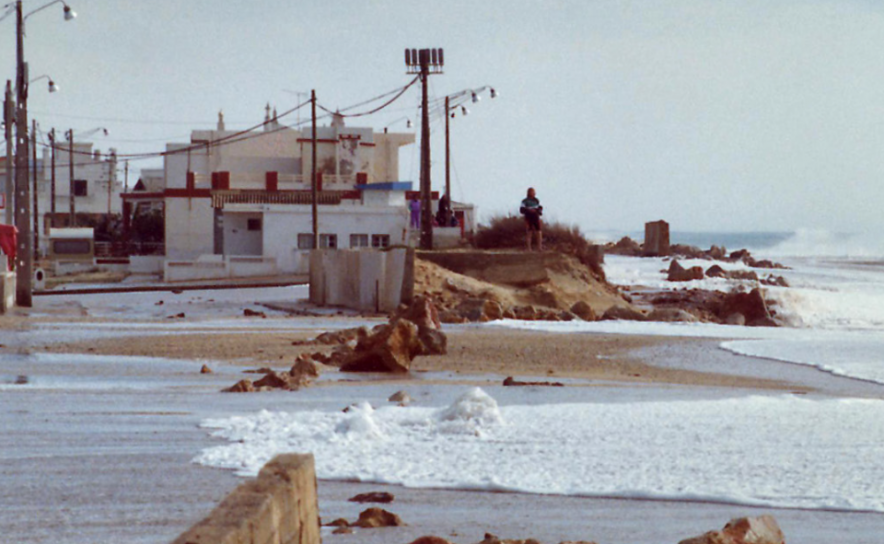 Exposição de fotografia - «Alteração da Paisagem Costeira do Algarve Oriental»
