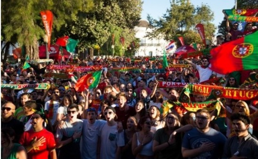 FARO | FINAL DO EURO 2016 TRANSMITIDA EM 2 ECRÃS 