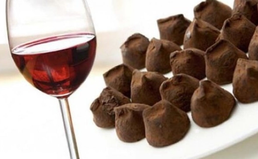 VINHO PARA COMER EM FORMA DE CAVIAR, COMPOTAS E CHOCOLATES