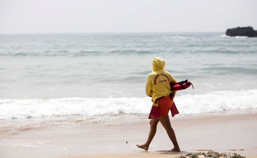 Um morto e um desaparecido na praia da Bordeira em Aljezur