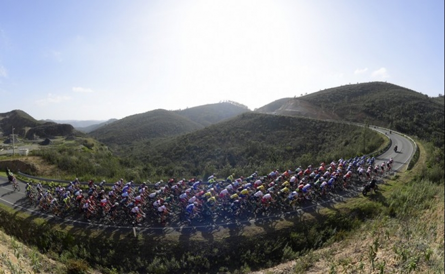 Volta ao Algarve termina com contrarrelógio