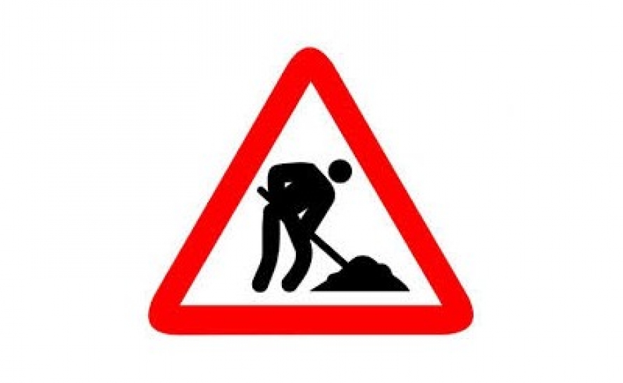 CORTE DE TRÂNSITO NA AVENIDA 5 DE OUTUBRO EM ALMANCIL