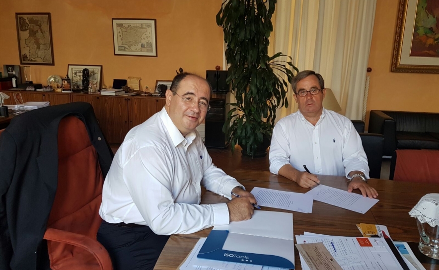 ESTRADA ENTRE VALADOS E SANTA BÁRBARA DE NEXE VAI SER REPAVIMENTADA