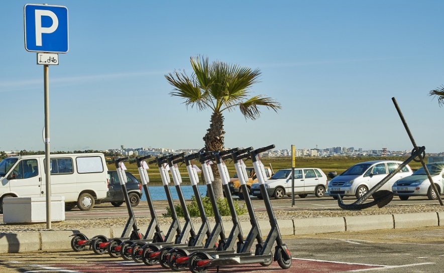 MUNICÍPIO DE FARO VAI TER NOVOS OPERADORES LICENCIADOS PARA TROTINETES E BICICLETAS PARTILHADAS 