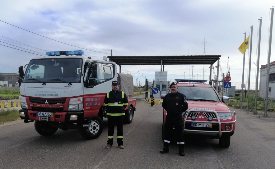 BOMBEIROS SAPADORES RECEBEM VEÍCULO OPERACIONAL DA ADMINISTRAÇÃO DOS PORTOS DE SINES E ALGARVE 