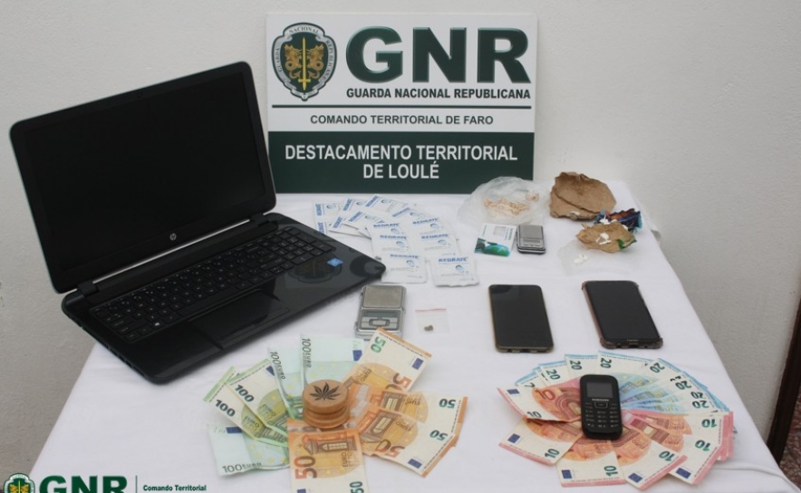 Homem detido por tráfico de estupefacientes em Quarteira