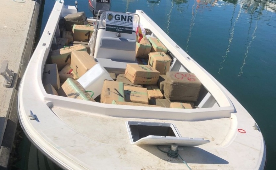 Intercetada embarcação com 2 toneladas de haxixe no Rio Guadiana