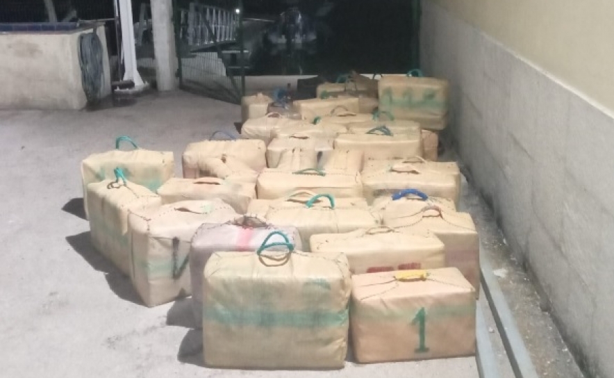 Apreendidos cerca de 1600kg de haxixe em ação conjunta em águas internacionais