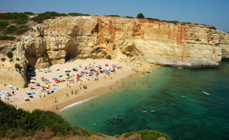 Não há vítimas nos incidentes registados nas praias Maria Luísa e Benagil 
