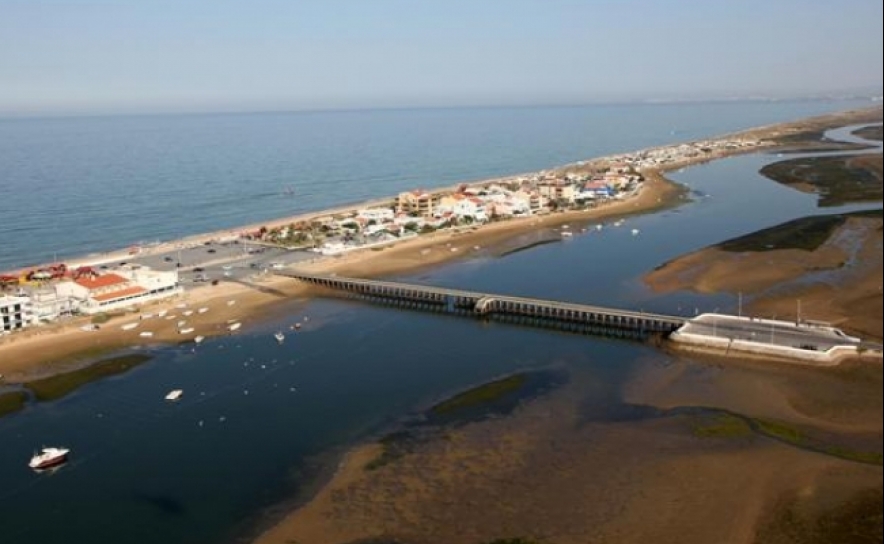 Assembleia Municipal de Faro aprovou moções contra demolições na Ria Formosa
