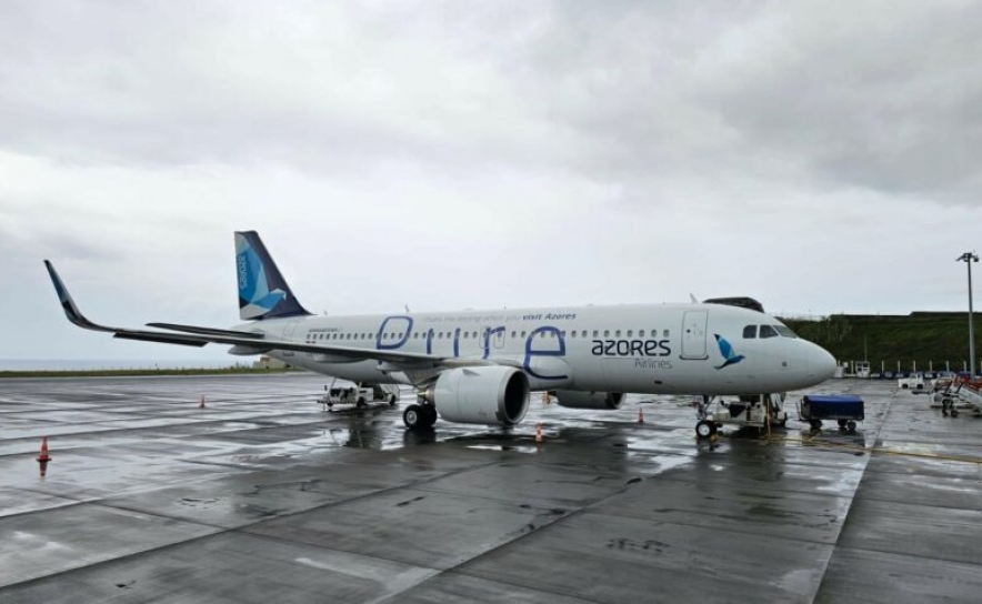 Azores Airlines vai para insolvência e pode custar mais de 300M€ se privatização falhar, admite Governo dos Açores Azores Airlines vai para insolvência e pode custar mais de 300M€ se privatização falhar, admite Governo dos Açores