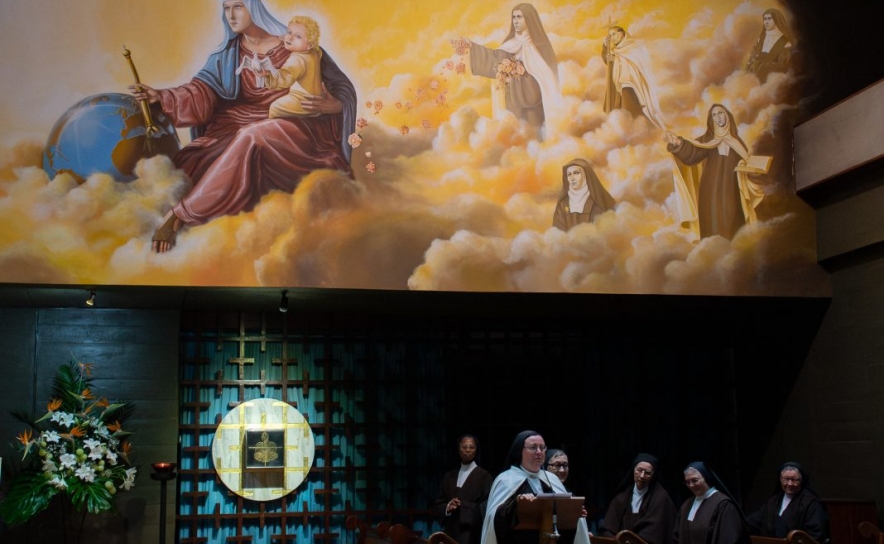 Carmelo algarvio promove conferência sobre Nossa Senhora Rainha do Mundo