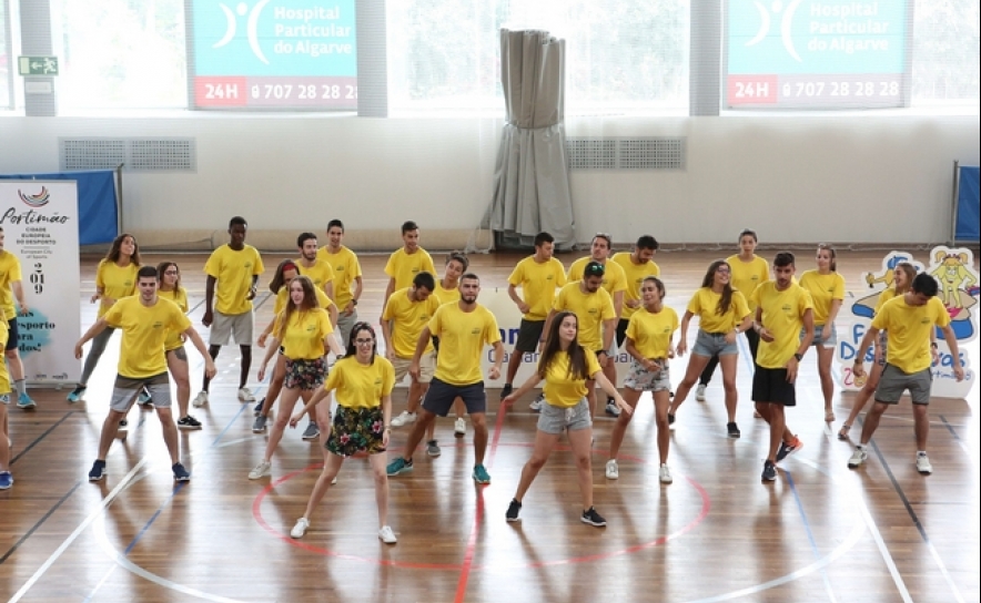 Estão abertas as inscrições para monitores das Férias Desportivas e da Área Desportiva da Praia da Rocha