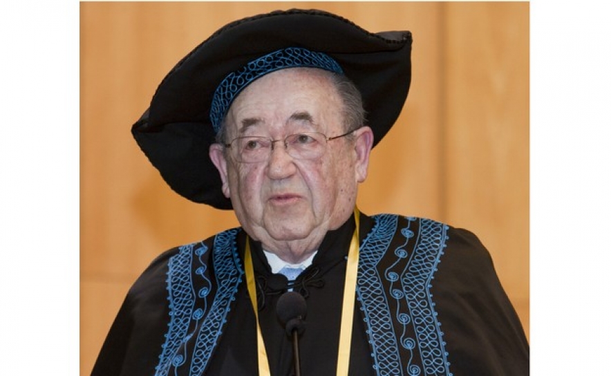 Nota de pesar pelo falecimento de André Jordan, doutor Honoris Causa da UAlg