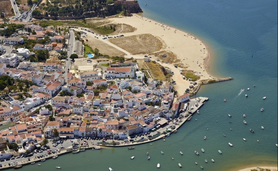 ALGARVE RECEBE QUASE MEIO MILHÃO DE TURISTAS ESTRANGEIROS EM SETEMBRO