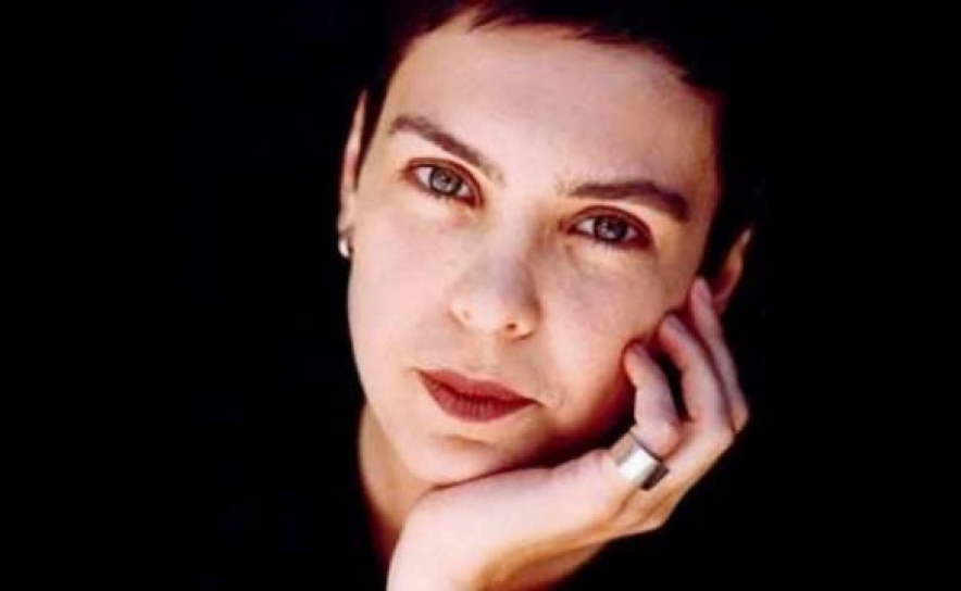 Adriana Calcanhotto em Faro a 5 de março