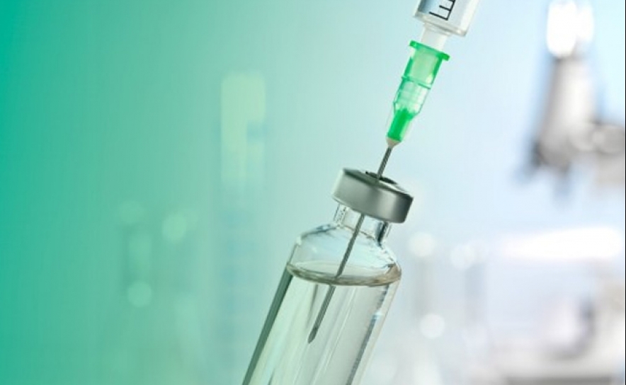 Covid-19: Profissionais de saúde começam hoje a receber segunda dose da vacina