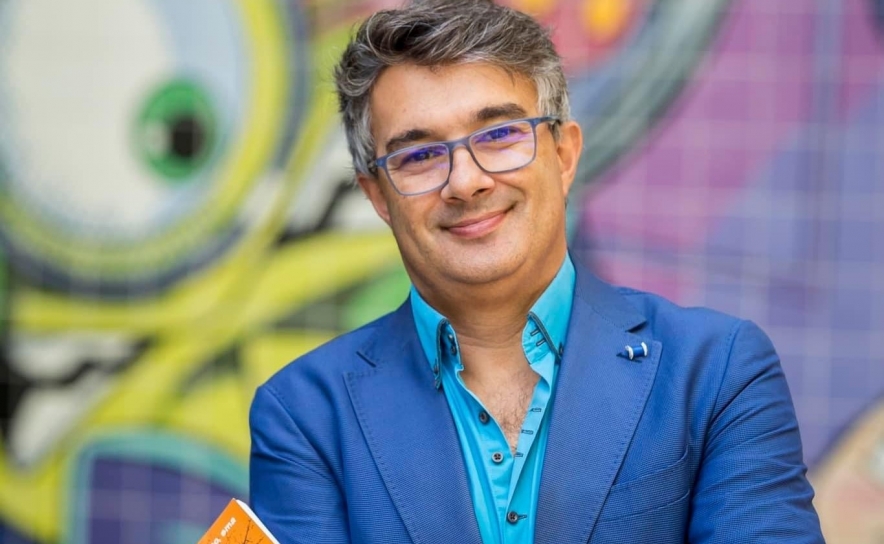 JORGE SERAFIM VAI À BIBLIOTECA DE LOULÉ