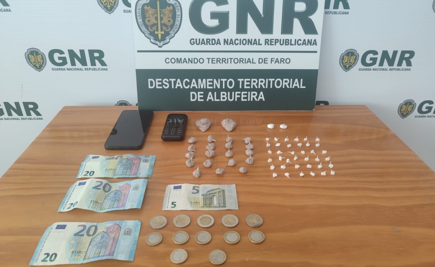 Albufeira – Detido em flagrante com cerca de 400 doses de heroína