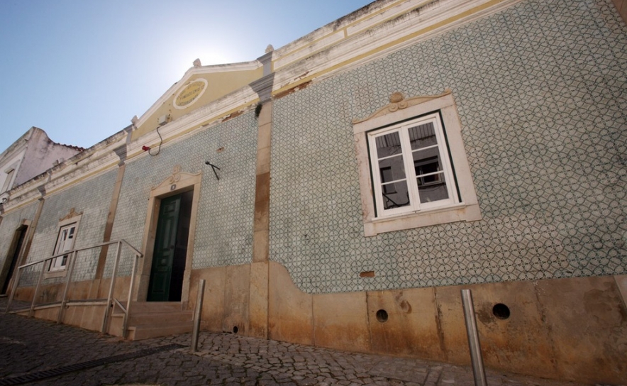 Município de Lagos e Clube Artístico Lacobrigense assinam Protocolo de Comodato