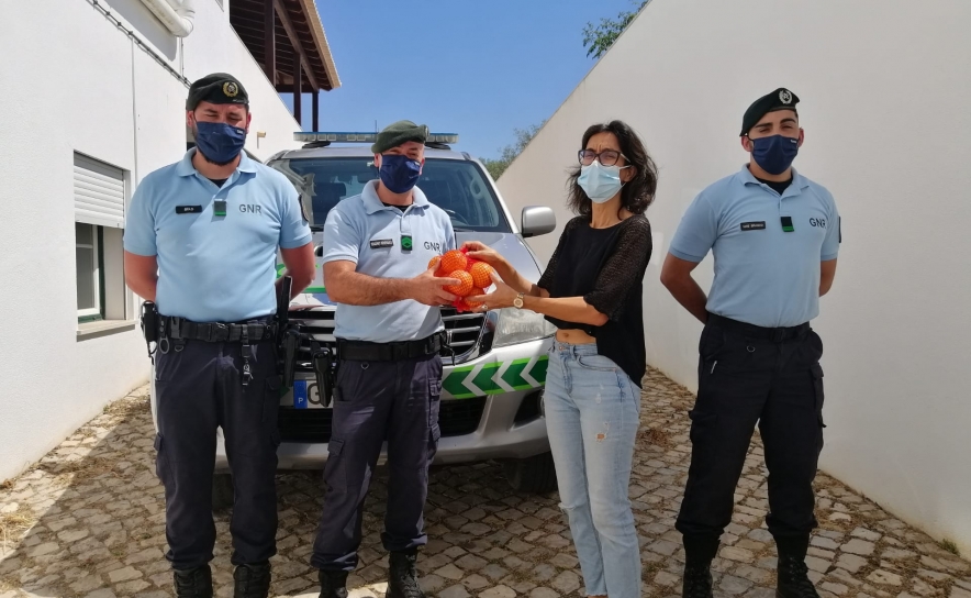 Bens alimentares apreendidos pela GNR de Loulé doados a instituições de solidariedade social